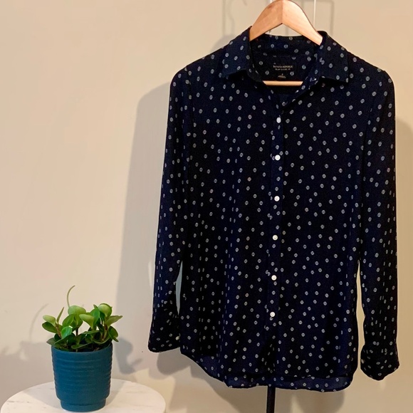 Women’s Banana Republic Dillon Blue White Polka Dot Blouse - Picture 3 of 3